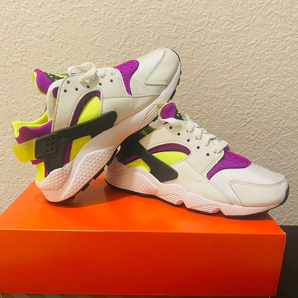 NEW Nike Air Huarache - White/ Neon Yellow/ Magenta Sz. 6.5